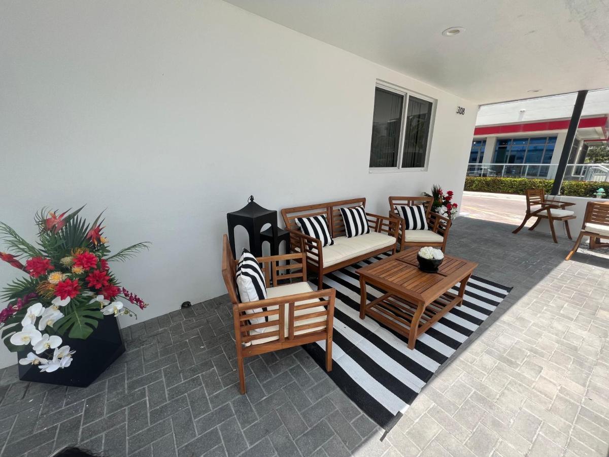 The Pearl Beachside Apartments On Hollywood Beach Esterno foto