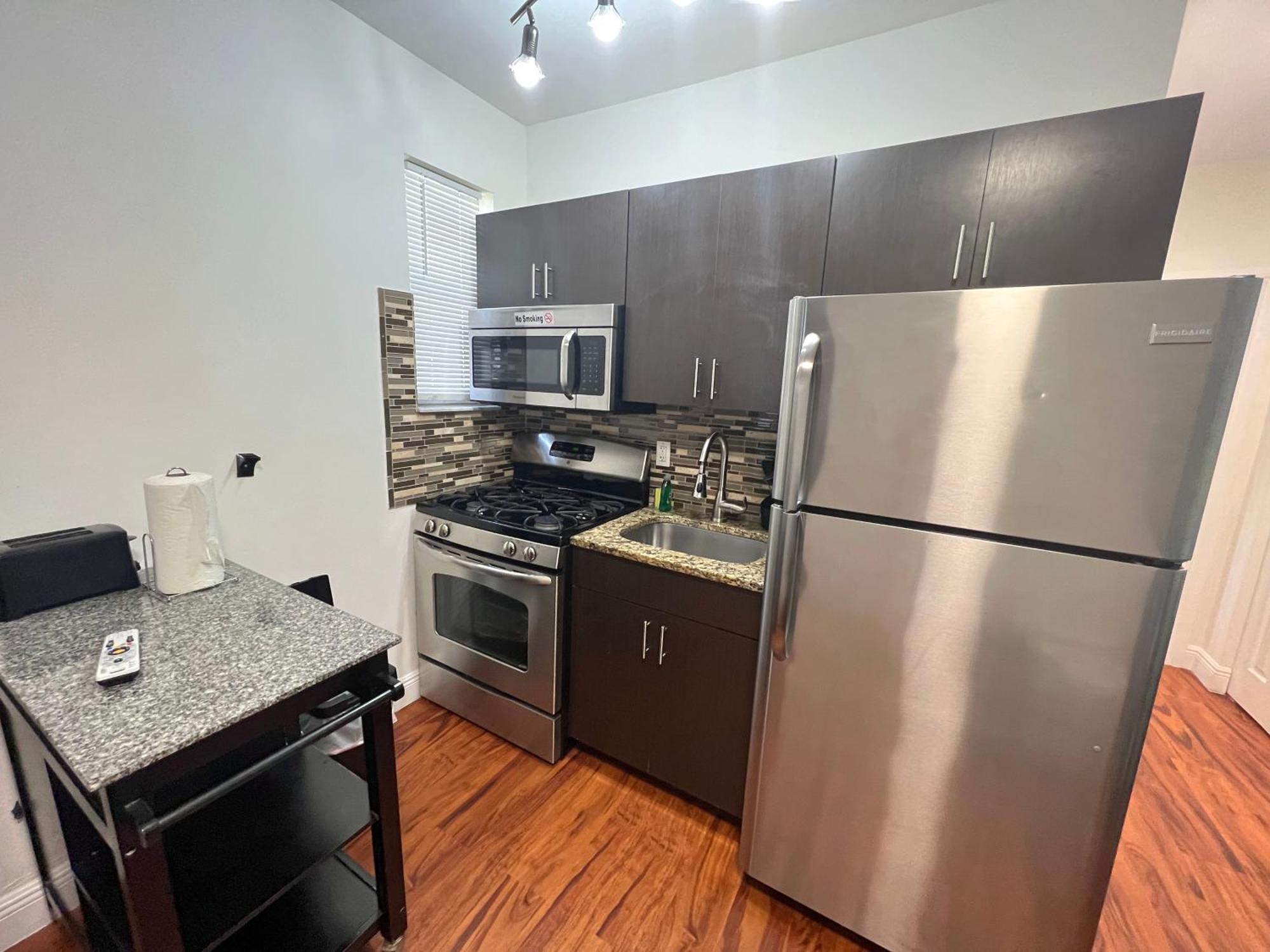 The Pearl Beachside Apartments On Hollywood Beach Camera foto